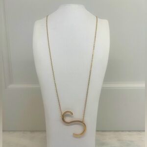 NWT 18k stainless steel gold color “S” initial necklace